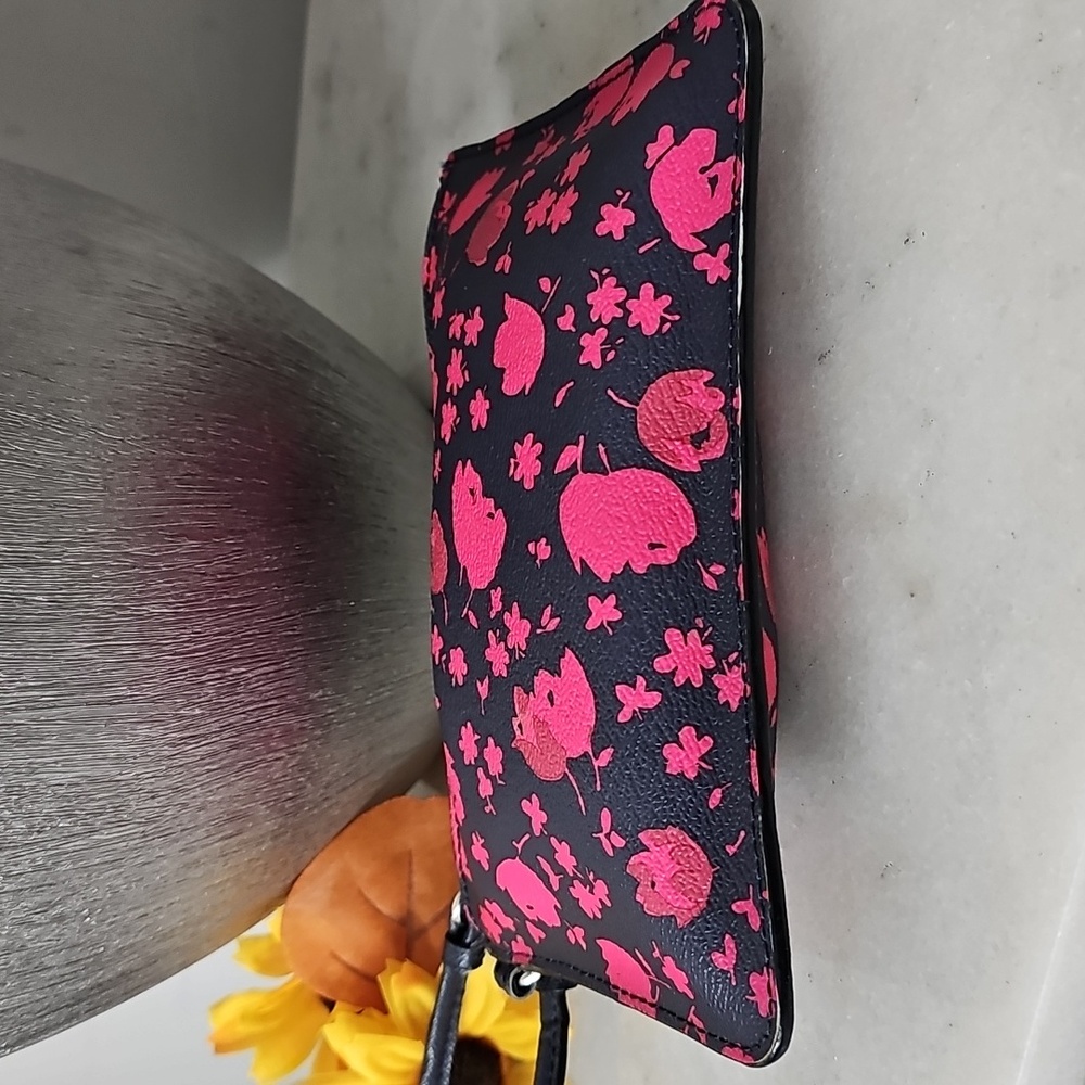 Coach Floral Wristlet - Picture 4 of 8